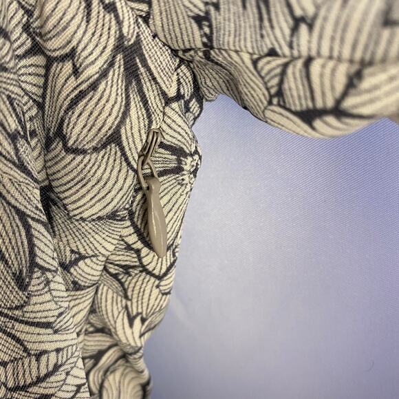 Molly Bracken Floral Boho Babydoll Style Dress Size XS NWT‎ - Picture 9 of 9